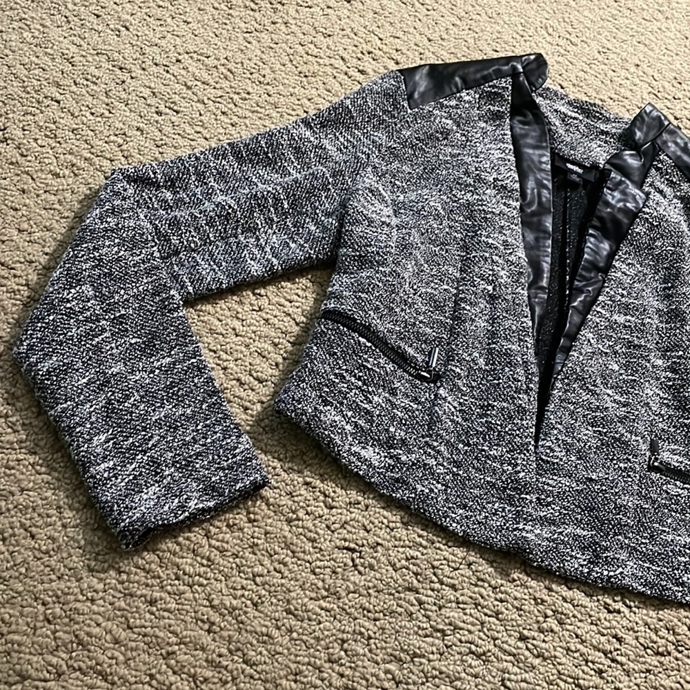 Cardigan - Picture 2 of 6